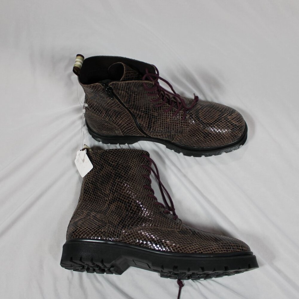 1980 Faux Snakeskin Combat Boots Lace Zip Ankle Lug Sole Size 8.5 (EU39) NWOB